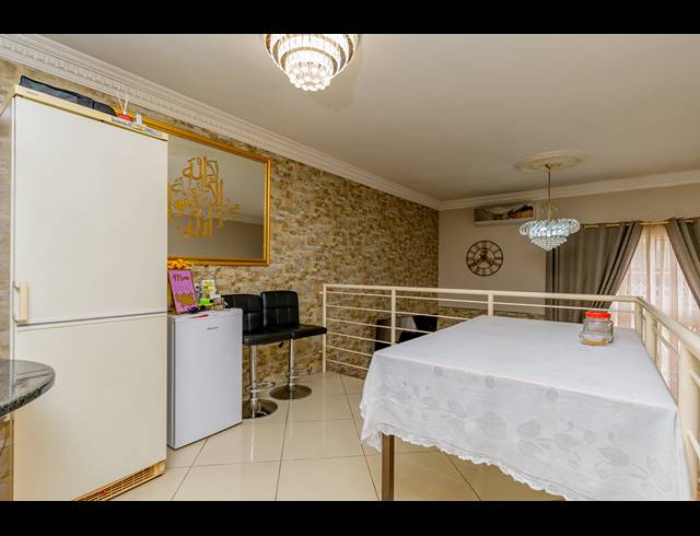 3 BEDROOM DUPLEX FOR SALE IN RESERVOIR HILLS